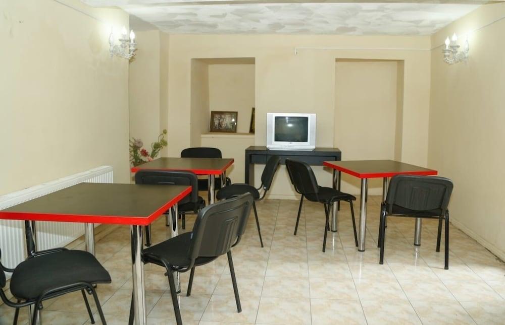 Hotel Cristal Palace Tbilisi Eksteriør bilde